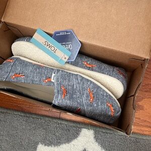 TOMS Oxford Fox Shoes